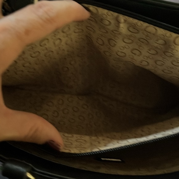 Guess black leather purse with extra mini wallet. GUC - Picture 4 of 8